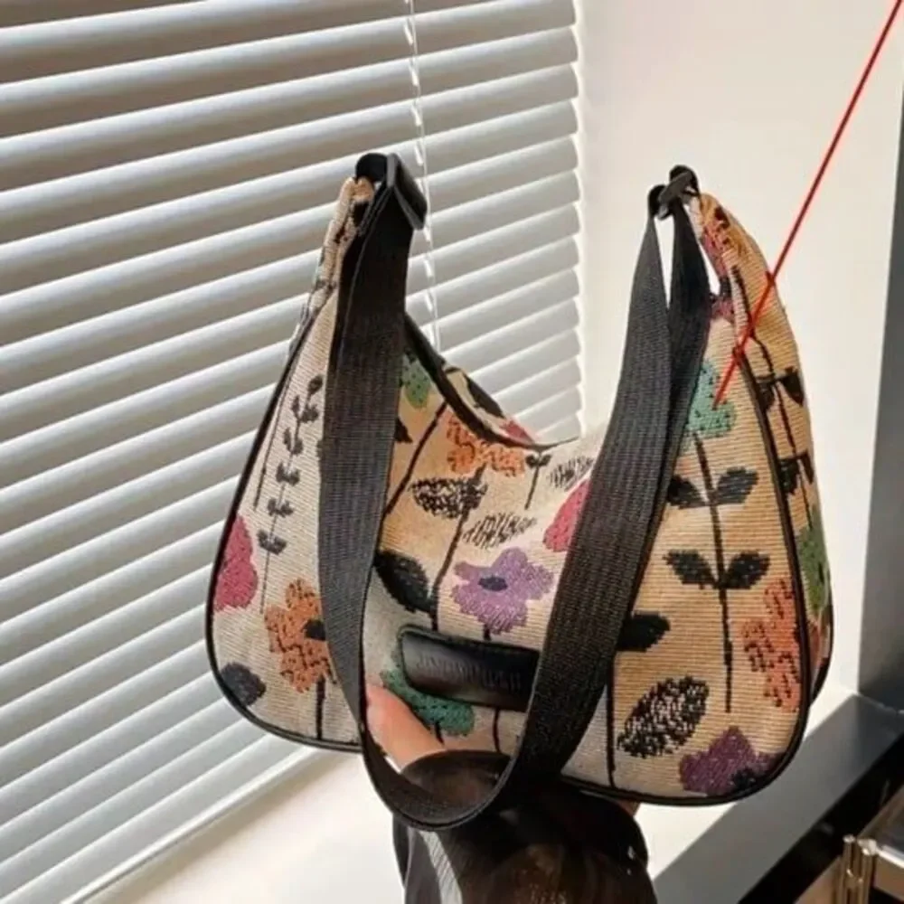 Chic Floral Tote Bag / Crossbody for Women Casual & Artistic, Adjustable Strap